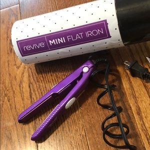 Mini flat iron